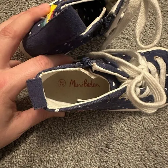 Mini Boden Navy Spot Rainbow Appliqué High Top Sneakers Sz 29