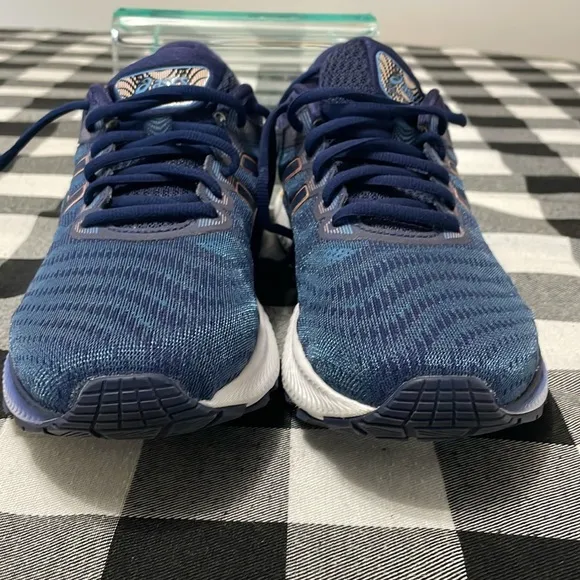 MINT! ASICS Gel-Nimbus 22 Running Shoes Women's Sz 9.5 Blue Breathable Light