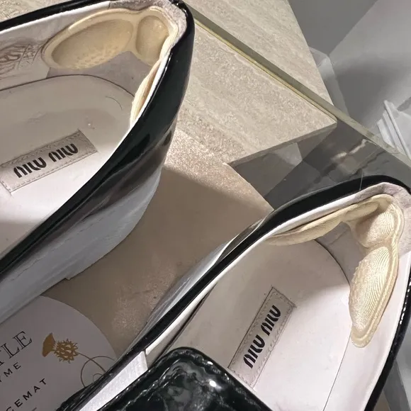 MIU MIU PATENT LEATHER PLATFORMS SHOES