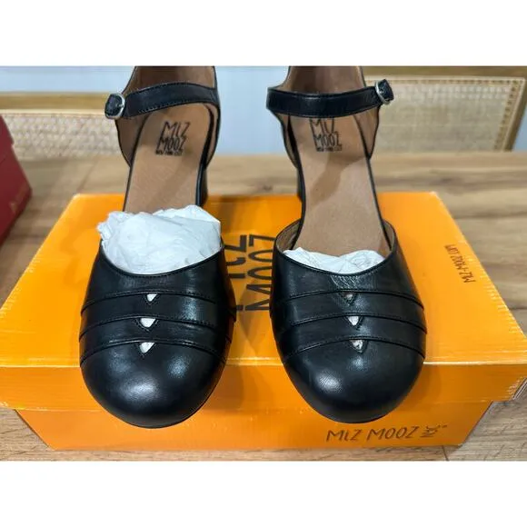 Miz Mooz NYC Frenchy Heels Black Leather Size 9 US 49 EU NIB