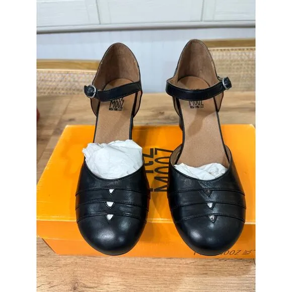 Miz Mooz NYC Frenchy Heels Black Leather Size 9 US 49 EU NIB