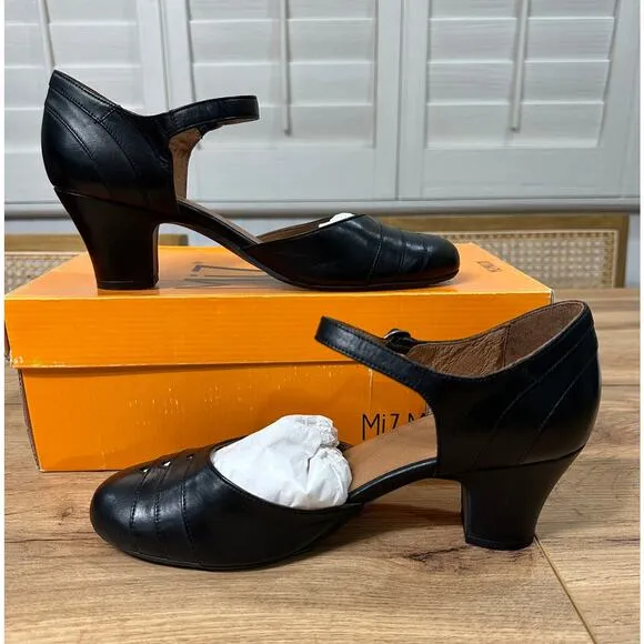 Miz Mooz NYC Frenchy Heels Black Leather Size 9 US 49 EU NIB