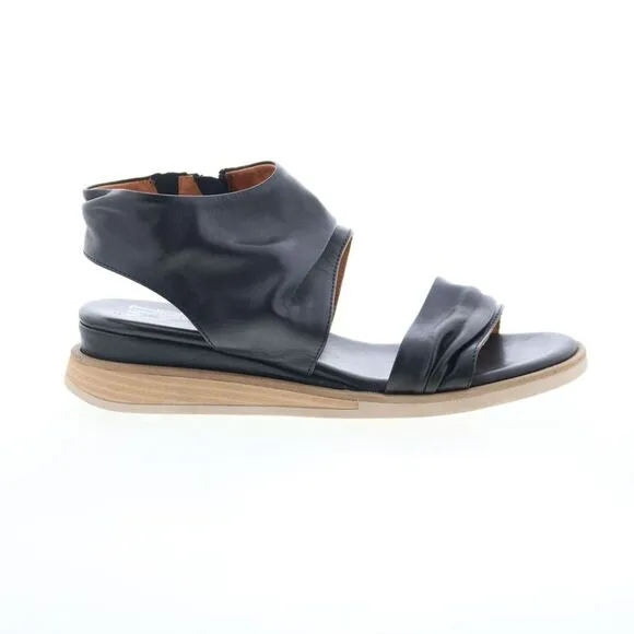 Miz Mooz Womens Cyprian Black Shoes (NWT)