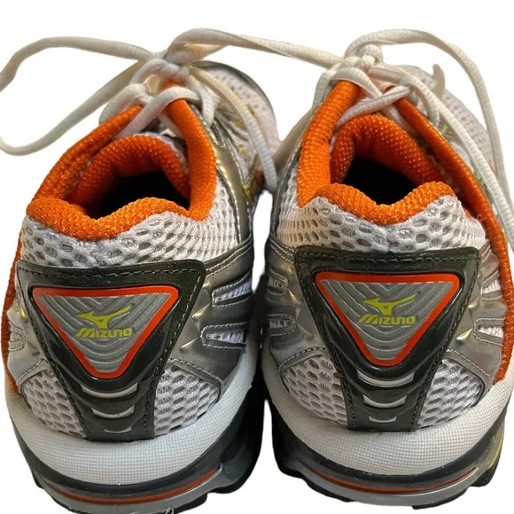 Mizuno Wave Creation White running shoes size 8.5