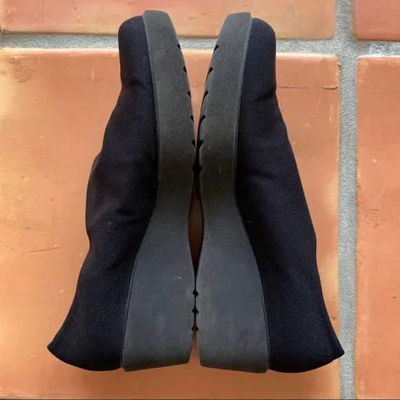 Munro Black Stretch Comfort Wedge Slip-On Shoes