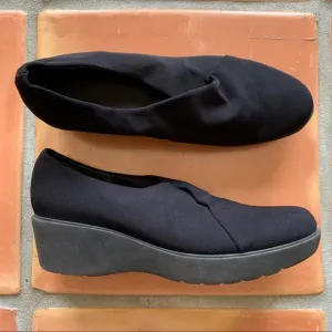 Munro Black Stretch Comfort Wedge Slip-On Shoes