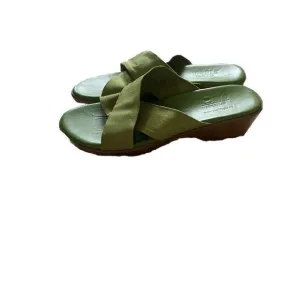 Munro Sandals Green Wedges Strappy Shoes 8.5 Walking Wedge