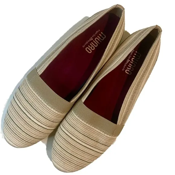 Munro Walking Wedge Extra Light Shoes Size 9 Medium