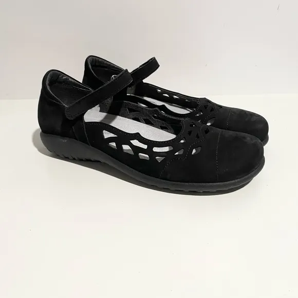Naot Agathis Mary Jane Lazer Cut Comfort Shoes Size 7 Black