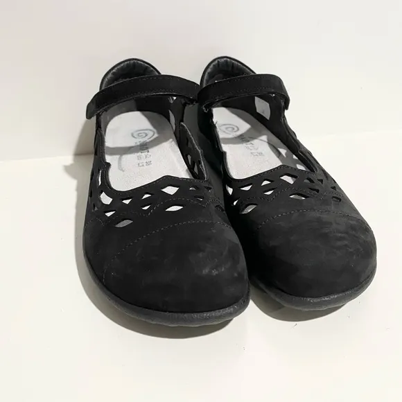 Naot Agathis Mary Jane Lazer Cut Comfort Shoes Size 7 Black