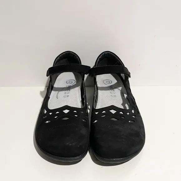 Naot Agathis Mary Jane Lazer Cut Comfort Shoes Size 7 Black