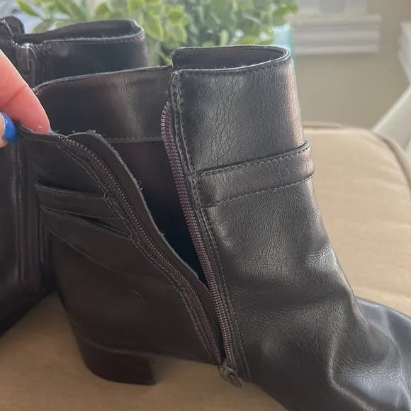 Naturalizer Brazil 7.5 Brown Bootie Faux Leather Zip Ankle Boot Shoes Western