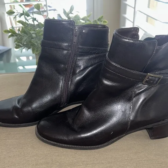 Naturalizer Brazil 7.5 Brown Bootie Faux Leather Zip Ankle Boot Shoes Western