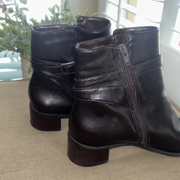 Naturalizer Brazil 7.5 Brown Bootie Faux Leather Zip Ankle Boot Shoes Western