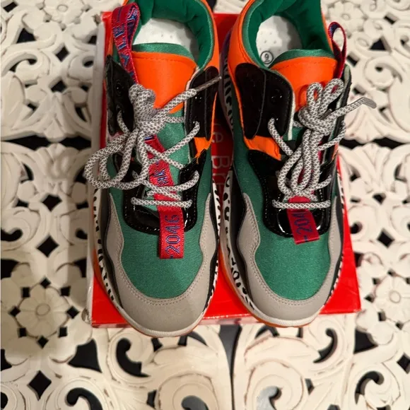 Nature Breeze Multicolor Dad Sneakers. Size 9 NIB