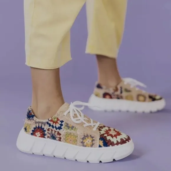 NEW 38/8 $138 Free People Catch Me If You Can Crochet Sneakers Shoes Low Tops