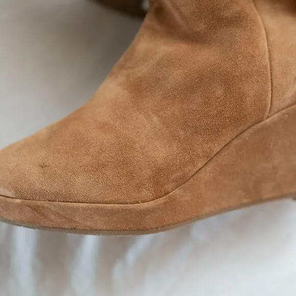 New $625 AQUATALIA Weatherproof Imperia Faux Fur Lined Suede Wedge Boots Sz 9