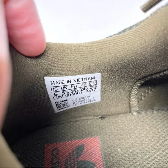NEW Adidas Originals Prophere Trace Olive Army Green and Orange Size 6 / 38 2/3