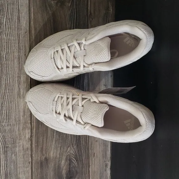 New Adidas Originals Response CL Beige Chunky Heel Sneakers Size 7 Womens Casual