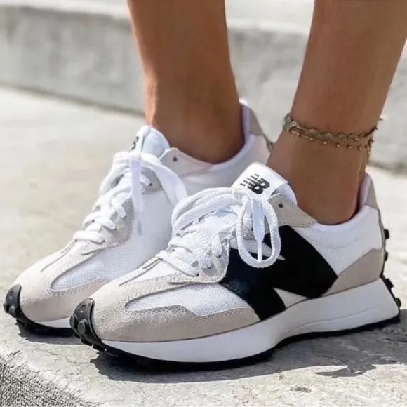 NEW BALANCE 327 Women’s Sneaker | Sea Salt • White • Black | Size 8.5