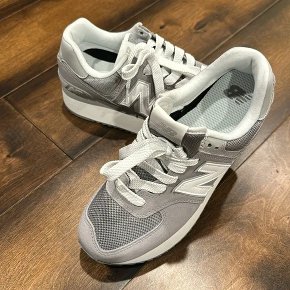 New Balance 574 Platform Sneakers NWOT