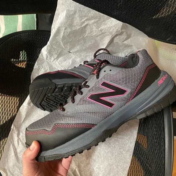 NEW BALANCE 589V1 Work and Safety Industrial Shoes