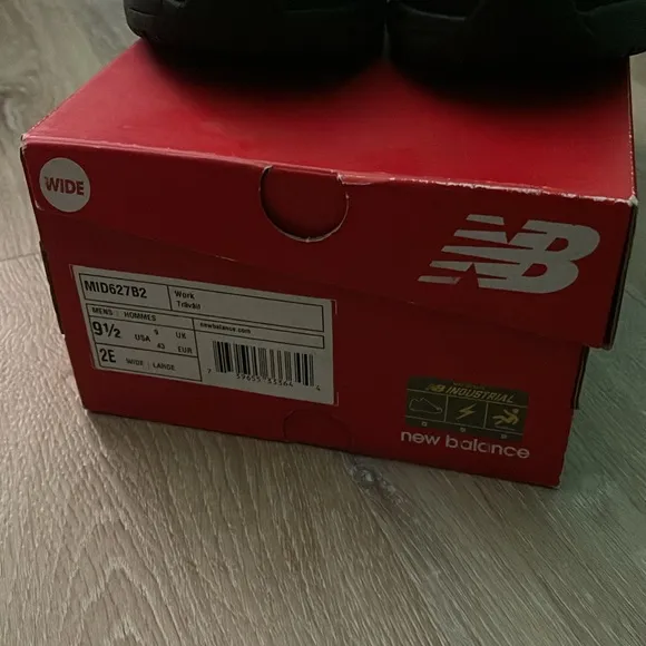 New Balance 627 Steel Toe Industrial Shoes