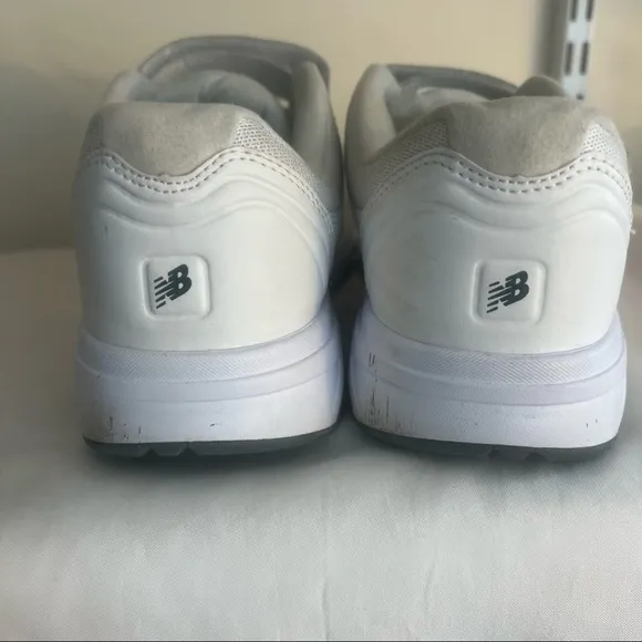 New Balance 813 Shoes White Double Strap Leather Walking Shoes Men's 11 EUC