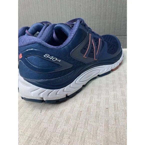 New Balance 840v4 Women's Size 8.5 Blue Off Road Running Shoes
