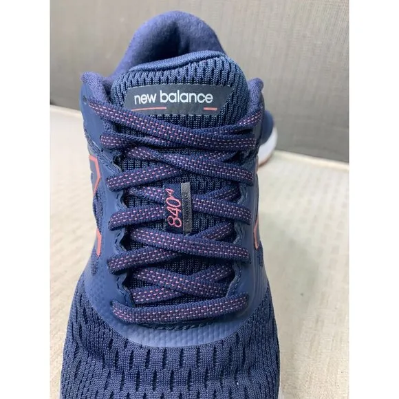 New Balance 840v4 Women's Size 8.5 Blue Off Road Running Shoes