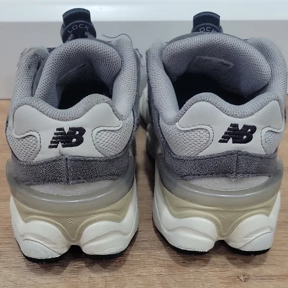 New Balance 9060 Gray Toddler 11 Sneakers