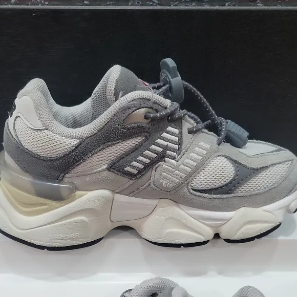 New Balance 9060 Gray Toddler 11 Sneakers
