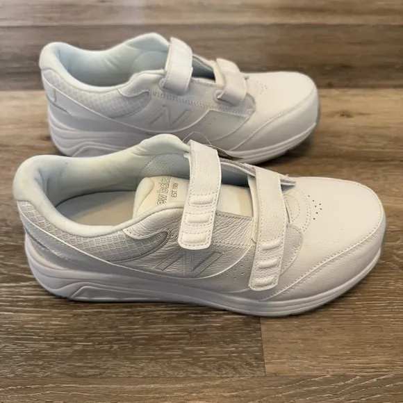 New Balance 928v3 Walking Shoes Sneakers Womens Size 10 White Leather Casual NWT