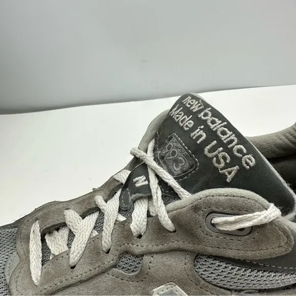 New Balance 993 Mens 11.5 EE Vintage USA Dad Shoes Sneaker Suede Walking MR993GL