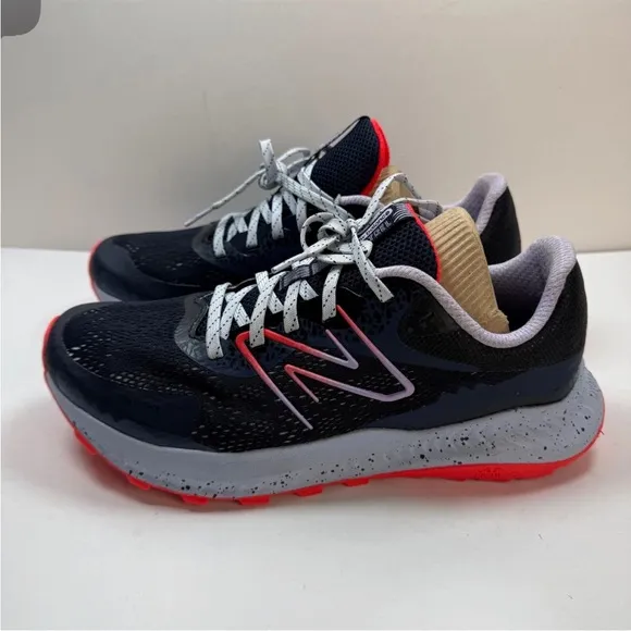 New Balance  Dunasoft Nitrel v5 running sneakers size 7.5 like new