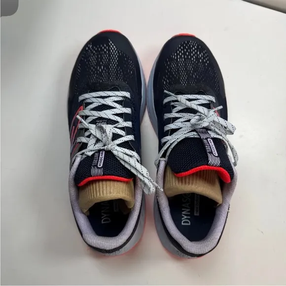 New Balance  Dunasoft Nitrel v5 running sneakers size 7.5 like new
