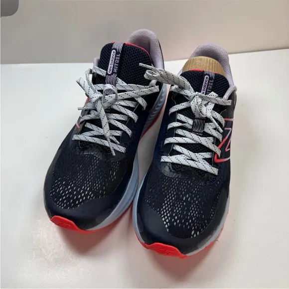New Balance  Dunasoft Nitrel v5 running sneakers size 7.5 like new