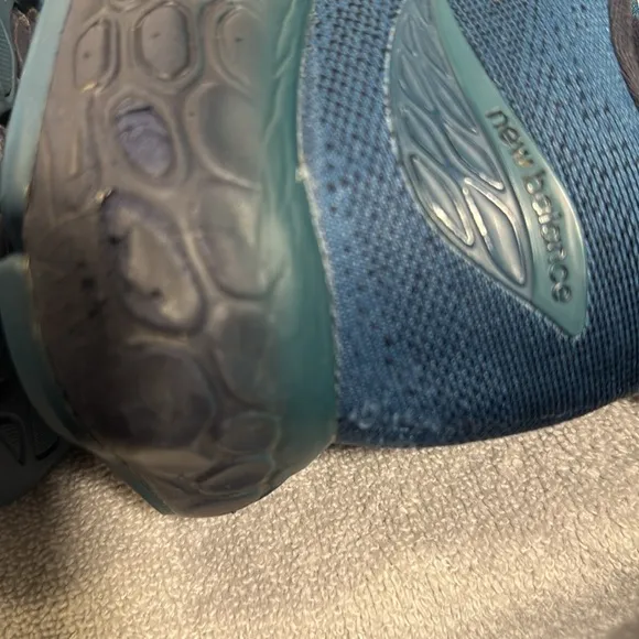 New Balance Fresh foam 880v12 GTX women’s size 11  Blue green Athletic Shoes