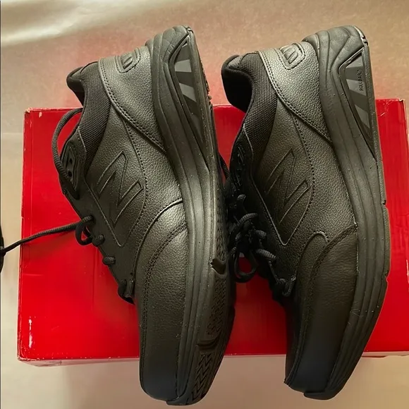 New Balance MW928BK3 Men's Black Walking Strike Path Shoes Size 9 Wide 2E