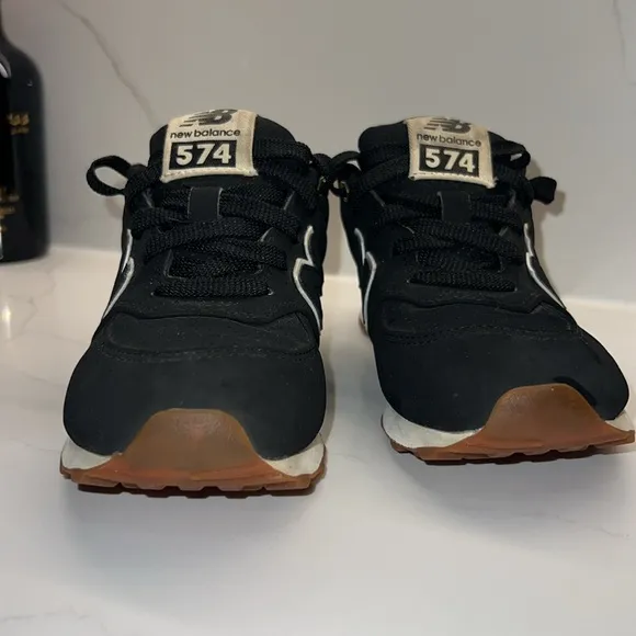 New Balance RARE!! Black and cream NB 574 chunky Trainers are a kids size 3