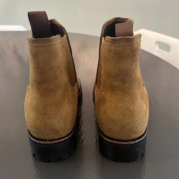 NEW Chaco Fields Chelsea waterproof boots