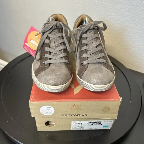 NEW Comfortiva Lyons Leather Comfort Shoes Lace Up Taupe W/ Shimmer Sz. 10 Wide