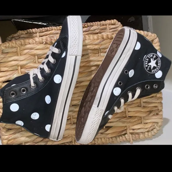 New Converse All Star Chuck Taylor Hi-top Black White Polka Dot sneakers