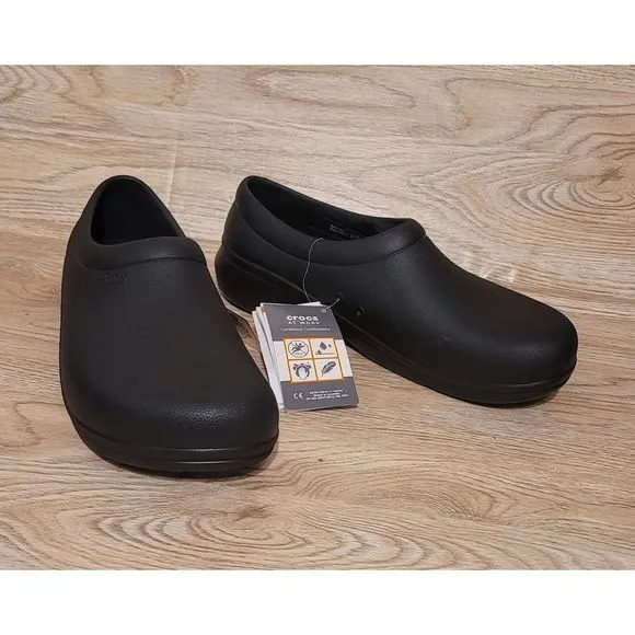 NEW Crocs On The Clock Clog Slip Resistant Shoes Size Mens 8 Womens 10 Work