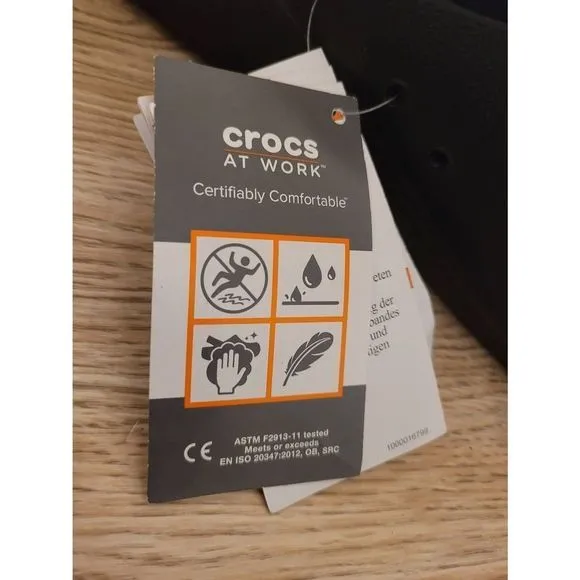 NEW Crocs On The Clock Clog Slip Resistant Shoes Size Mens 8 Womens 10 Work
