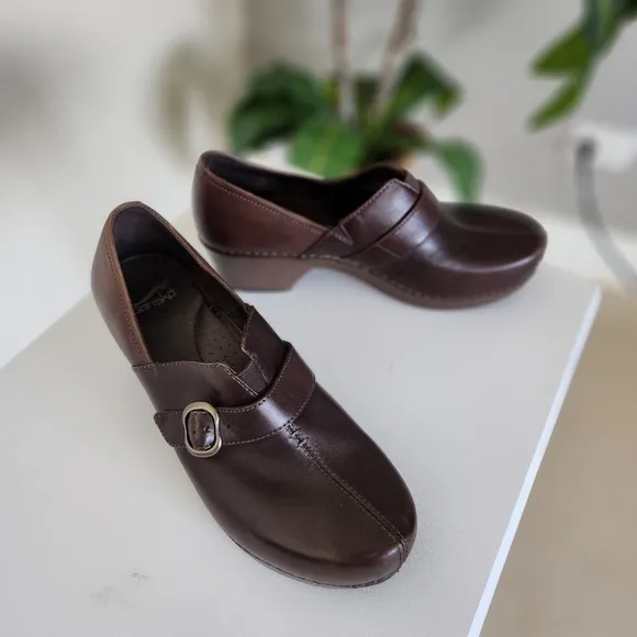 NEW Dansko Women's Browm Leather Comfort Shoes Size 42