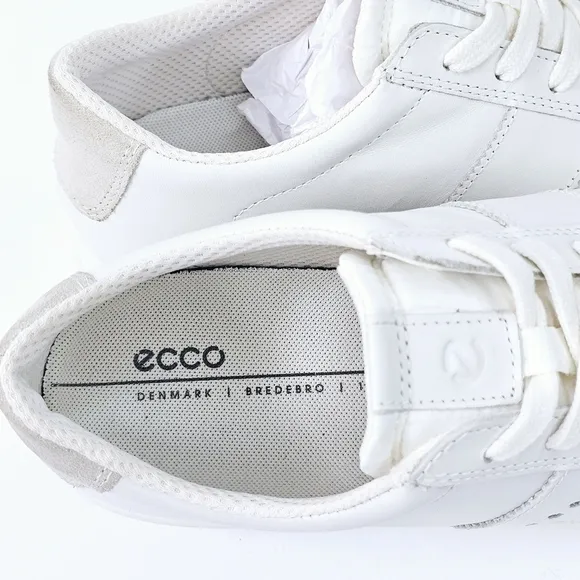 New! Ecco Street Lite Retro Leather Sneaker