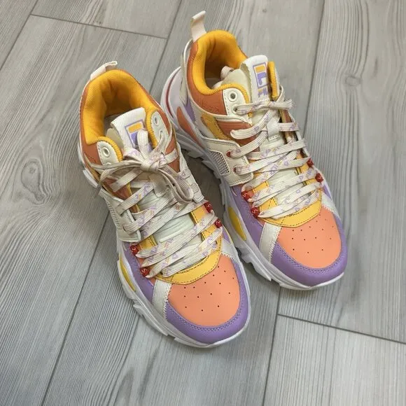 NEW Fila Women's Cage Mid Mixed Media Chunky Sneakers Size 7 1735196