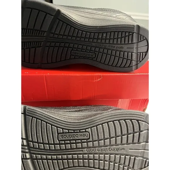 New in Box - New Balance 577 DSL-2 Wide 2E Walking Shoes Black MW577VK Men’s 8