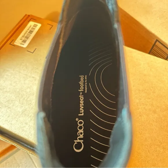 NEW Men’s Chaco Waterproof Chelsea Black Boots (11)